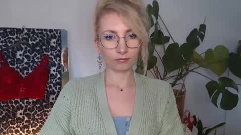 Cinderella online show from April 2026 05:45:02 AM