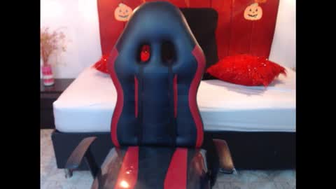 Cindy online show from October 2025 01:45:02 PM