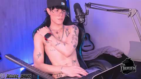 Snapshot of cinnamon_boyxxx chatting on September 2025 02:06:02 AM David Independent Model online show from September 2025 02:06:02 AM