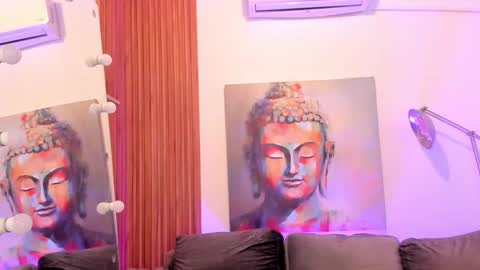 Cintia online show from December 2025 10:09:01 AM