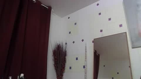 cinthia2525 online show from October 2025 08:06:01 AM