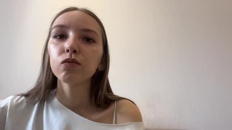 Aurora online show from April 2026 05:37:02 AM