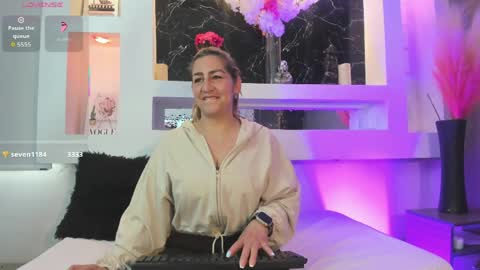 Snapshot of cinthya_mjs chatting on May 2026 12:24:01 PM Cinthya online show from May 2026 12:24:01 PM