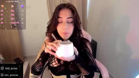 Paulina online show from October 2025 09:57:01 PM