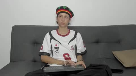 cirosky_elchicopolla online show from December 2025 03:47:01 AM