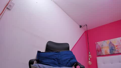 claire aristizabal online show from February 2025 09:56:02 AM