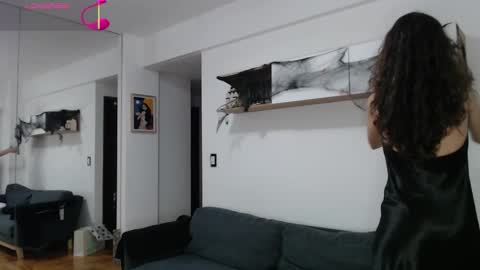 clairevarhol online show from October 2025 12:53:02 AM