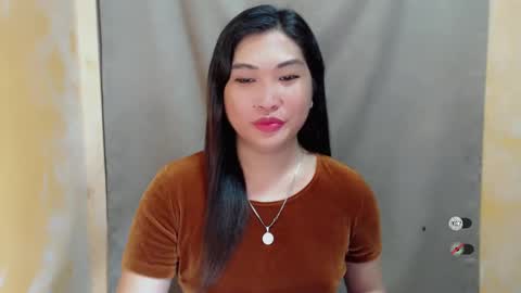 CLAIRE online show from December 2024 01:49:02 PM