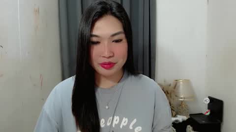 CLAIRE online show from October 2025 07:11:01 PM