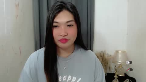 CLAIRE online show from October 2025 07:07:02 AM