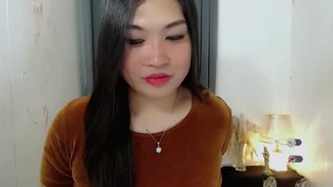 CLAIRE online show from October 2025 04:35:01 AM