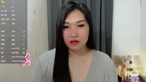 CLAIRE online show from November 2025 05:20:01 AM