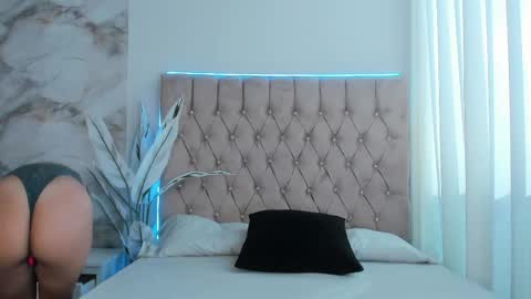 Snapshot of clara4w chatting on May 2026 12:12:02 PM Clara4w online show from May 2026 12:12:02 PM