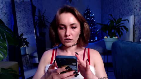 Clara online show from December 2024 10:49:02 PM