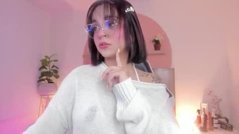 C L A R A online show from March 2026 02:39:01 AM