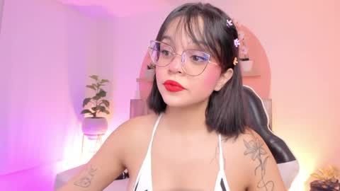 Snapshot of clara_lu chatting on April 2026 02:59:01 AM C L A R A online show from April 2026 02:59:01 AM