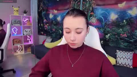 clarabenson online show from October 2025 07:02:01 PM