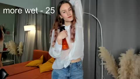 Claire online show from March 2025 12:34:01 PM