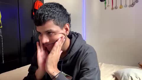 Clarentz bby online show from April 2026 08:23:01 PM