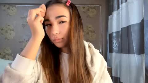 Yuna online show from October 2025 08:14:01 AM