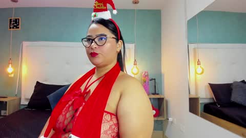 Snapshot of clarigil chatting on December 2024 03:53:02 PM clarigil online show from December 2024 03:53:02 PM