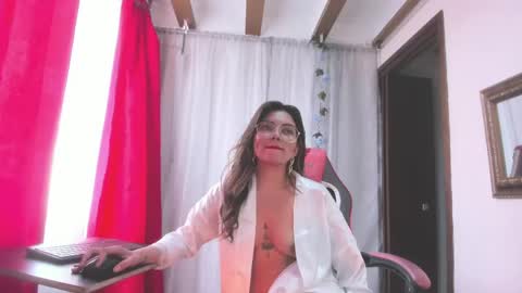 Charlotte online show from April 2026 07:58:01 PM