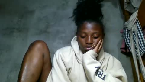 clarisse98 online show from April 2026 07:58:02 PM