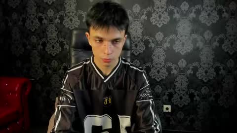 Clark online show from April 2026 07:39:01 PM