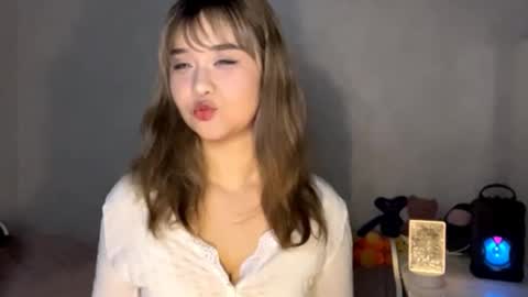 Lara online show from October 2025 06:21:01 PM