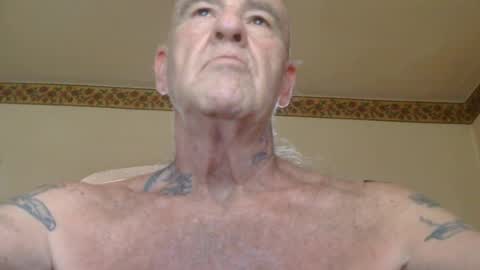Snapshot of classic_rock_and_oldies chatting on June 2026 11:36:01 PM Pizza online show from June 2026 11:36:01 PM