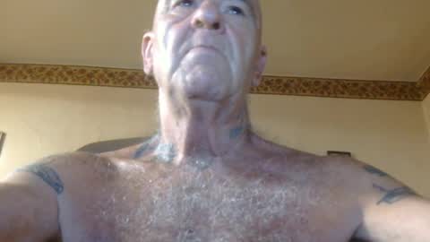 Snapshot of classic_rock_and_oldies chatting on July 2026 10:00:02 AM Pizza online show from July 2026 10:00:02 AM