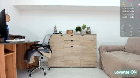 Snapshot of classy_medeeea chatting on September 2025 02:22:02 AM Deea xxx online show from September 2025 02:22:02 AM