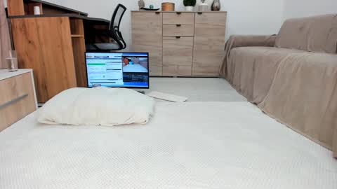 Snapshot of classy_medeeea chatting on October 2025 02:09:02 AM Deea xxx online show from October 2025 02:09:02 AM