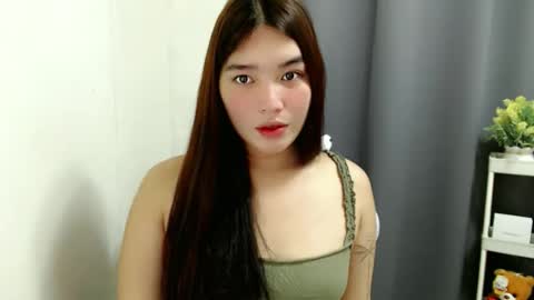 Claudia online show from October 2025 07:02:02 PM