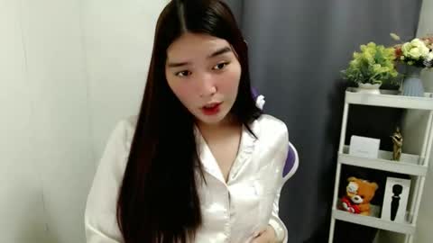 Claudia online show from October 2025 11:11:01 AM