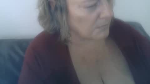 Snapshot of claudineddd chatting on January 2025 10:44:01 PM ClaudineDDD online show from January 2025 10:44:01 PM
