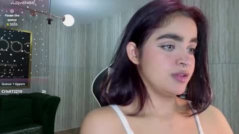 Clementine online show from September 2025 02:44:02 AM