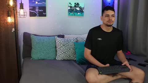 Girl Juliana and Federico online show from November 2025 07:53:02 AM