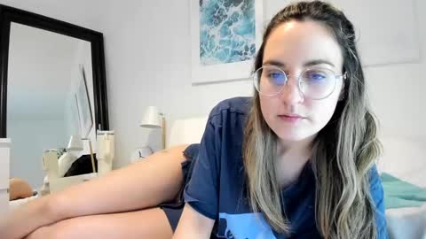 Cleolane online show from March 2025 11:20:01 PM