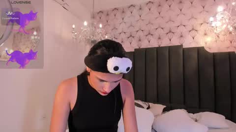 Snapshot of cleopatraa1 chatting on February 2025 06:24:01 PM Cleopatra online show from February 2025 06:24:01 PM