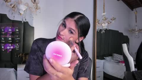 Cleopatra online show from April 2026 07:19:01 PM