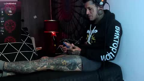 cleo y maikol online show from January 2026 03:00:02 AM