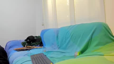 cleowhite_ online show from October 2025 07:03:01 PM