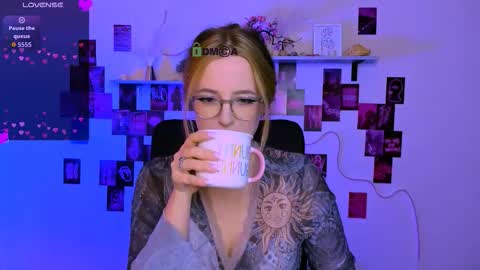 Snapshot of clery_shine chatting on February 2026 09:57:02 PM clery_shine online show from February 2026 09:57:02 PM