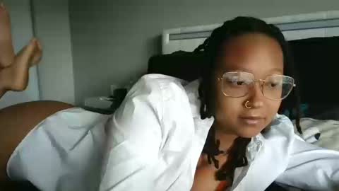 High Queen Clio online show from October 2025 03:55:01 PM