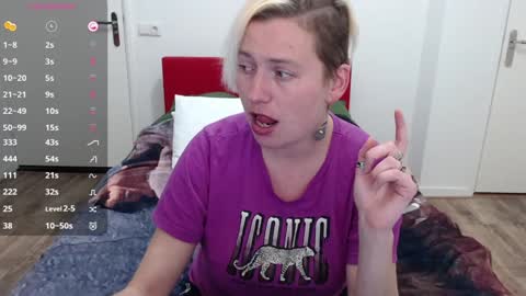 Syl  online show from February 2025 09:50:01 PM