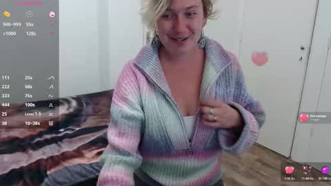 Syl  online show from September 2025 07:41:01 AM