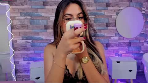 cloe_1tay online show from April 2026 03:07:02 AM