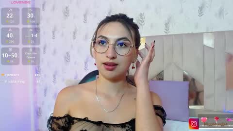 cloe_1tay online show from May 2026 03:38:02 PM