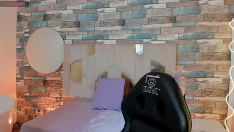 cloe_1tay online show from May 2026 03:35:02 AM